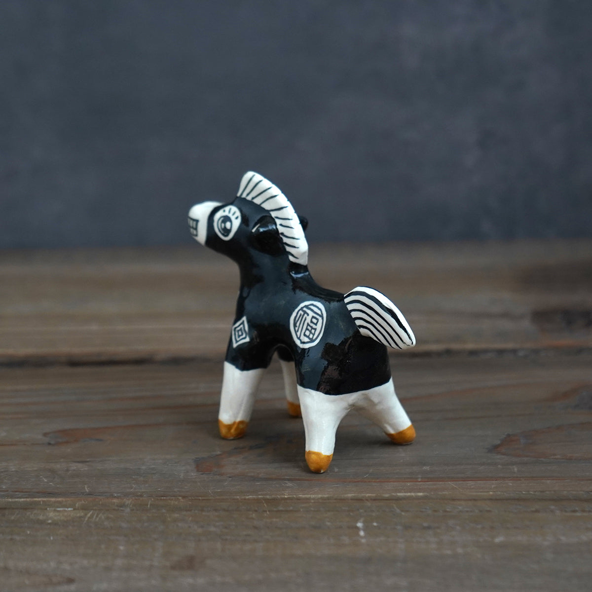 干支フィギア【午】ウマジャロウ 黒 福